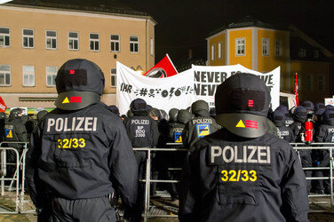 Gegen-Demo in Schneeberg