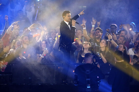 TV-Show 'Silvester-Schlagerbooom 2026 live - Die Wunderlichtershow!' in München