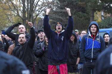 Neonazi-Demo gegen Flüchtlinge, Berlin