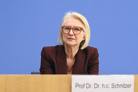 Bundespressekonferenz 'Vorstellung des Jahresgutachtens 2025/26' in Berlin