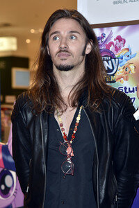 Autogrammstunde zum Film 'My Little Pony' in Berlin