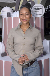 Photocall zum 15-jährigen Jubiläum des Designer Outlet Berlin in Wustermark