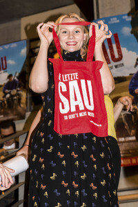 Filmpremiere 'Die letzte Sau' in Berlin