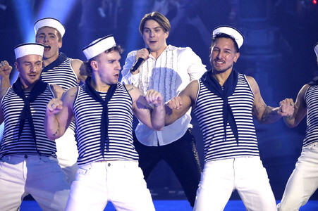 TV-Show 'Silvester-Schlagerbooom 2026 live - Die Wunderlichtershow!' in München