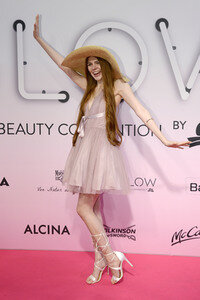 Glow - The Beauty Convention by dm in Dortmund