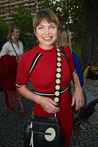 Theaterpremiere 'Der eingebildet Kranke' und 90. Geburtstag von Dieter Hallervorden in Berlin