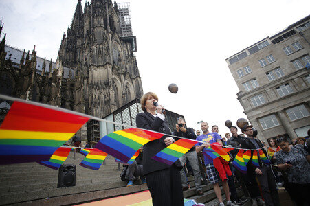 Mahnwache für die Opfer des Terror-Anschlags von Orlando in Köln