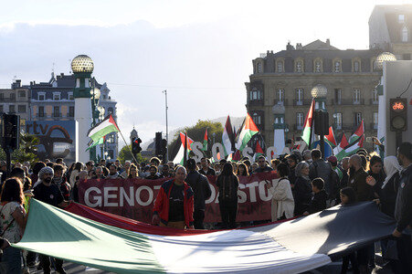 Palästina-Solidaritätsdemo auf dem San Sebastian International Film Festival 2025