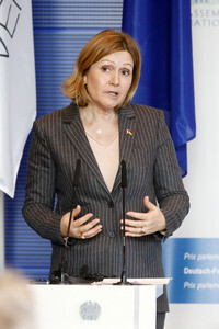 Verleihung des Deutsch-Französischen Parlamentspreises 2025 in Berlin