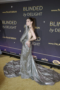 Weltpremiere der 'Blinded by Delight' Grand Show 2025 in Berlin