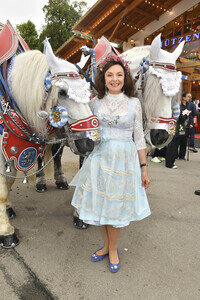 Regines Damenwiesn beim Oktoberfest 2025 in München