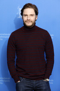 '7 Tage in Entebbe' Photocall, Berlinale 2018
