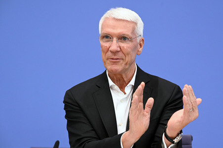 Bundespressekonferenz 'Seniorinnen und Senioren in der digitalen Welt' in Berlin