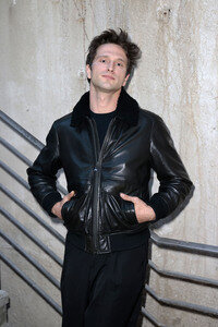 Ausstellungseröffnung 'Wer bist du in einem Raum, in dem du jeder sein kannst?' in Berlin