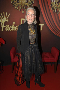 Fächer Palast Dinnershow 2025 in Karlsruhe