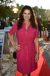 Theaterpremiere 'Der eingebildet Kranke' und 90. Geburtstag von Dieter Hallervorden in Berlin