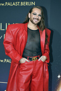 Weltpremiere der 'Blinded by Delight' Grand Show 2025 in Berlin