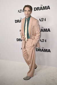 Filmpremiere 'Das Drama - Noch mal auf Anfang' in Los Angeles