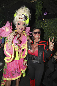 Eröffnung von Olivias Dschungel Bar in Hamburg