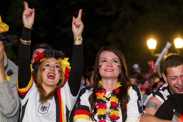 WM-Fanmeile beim Spiel Deutschland gegen Ghana, Berlin