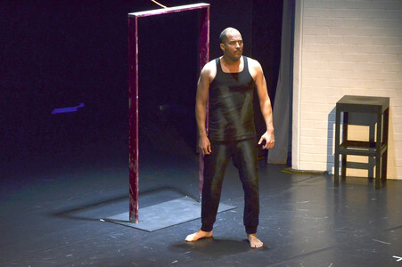 Premiere des Theaterstücks 'Zwei beste Freunde' in Ottobrunn