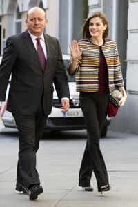 Letizia von Spanien in der Medizinischen Hochschule Madrid