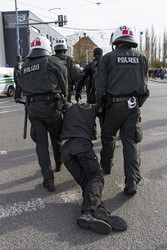 Proteste gegen Pegida Demonstration, Dresden