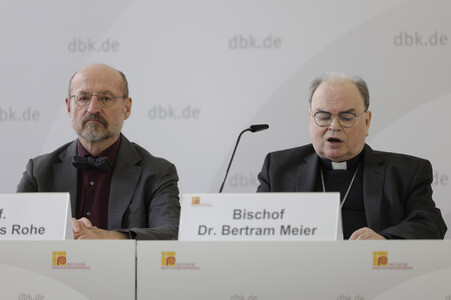 Pressegespräch 'Dialog zwischen Christen und Muslimen' bei der DBK in Würzburg