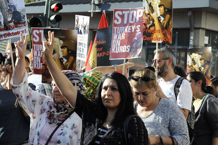 Protest gegen das Vorgehen der türkischen Regierung nach dem gescheiterten Militärputsch