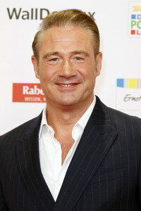 Goldene Bild der Frau 2025 in Hamburg