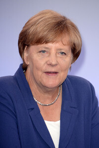 Angela Merkel besucht den Problemstadtteil Marxloh in Duisburg