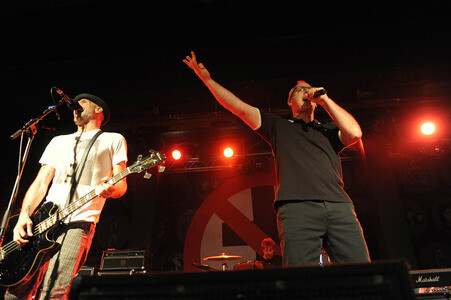 Jay Bentley, Brooks Wackerman, Greg Graffin (Bad Religion)
