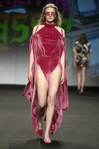 Cherry Massia Fashion Show auf der Mercedes-Benz Fashion Week Madrid Herbst/Winter 2019