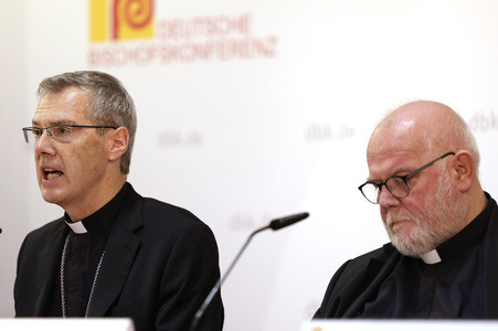 Pressegespräch bei der bei der Herbst-Vollversammlung der Deutschen Bischofskonferenz in Fulda