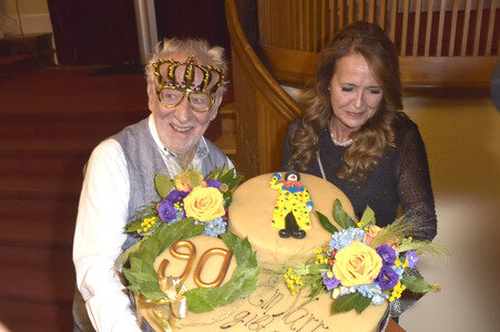 Theaterpremiere 'Der eingebildet Kranke' und 90. Geburtstag von Dieter Hallervorden in Berlin