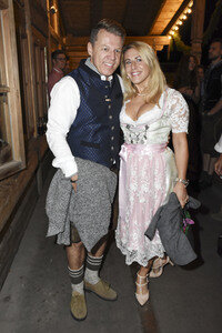 In der Käfer Wiesn-Schänke auf dem Oktoberfest 2017 in München