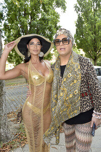 Präsentation von Carpetlounge Berlin & Julian F. M. Stoeckel in Berlin