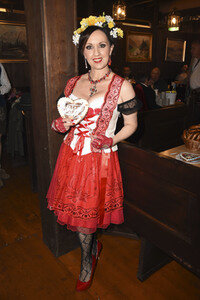 2. Charity Lunch zugunsten von 'Frohes Herz e.V.' beim Oktoberfest 2017 in München