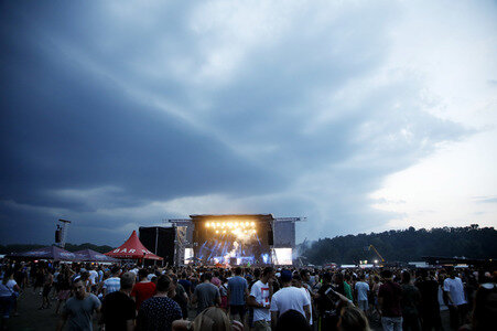 Gewitter beim Helene Beach Festival in Frankfurt