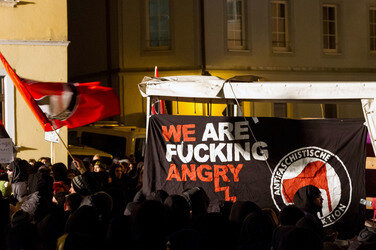 Gegen-Demo in Schneeberg