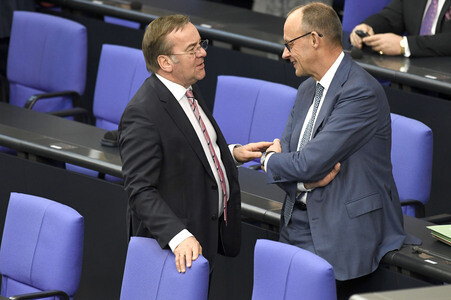 64. Sitzung des Deutschen Bundestages in Berlin