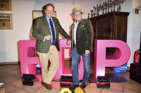 Liberaler Bieranstich der FDP in Grasbrunn