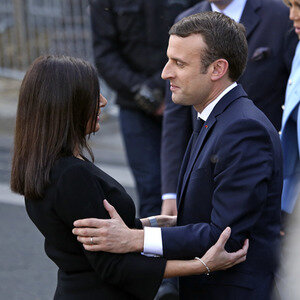 Präsident Macron beim Empfang am Rathaus in Paris