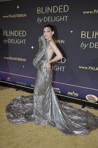 Weltpremiere der 'Blinded by Delight' Grand Show 2025 in Berlin