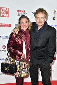 Goldene Bild der Frau 2018 in Hamburg