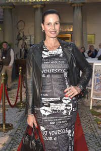 Theaterpremiere 'Der eingebildet Kranke' und 90. Geburtstag von Dieter Hallervorden in Berlin