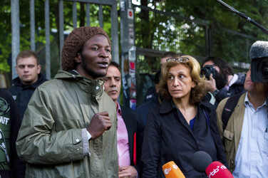 Angebot für die Flüchtlinge in der besetzten Gerhart-Hauptmann-Schule, Berlin