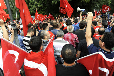 Protest gegen versuchten Militärputsch in der Türkei