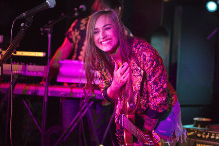 Konzert von Nina Attal in Berlin