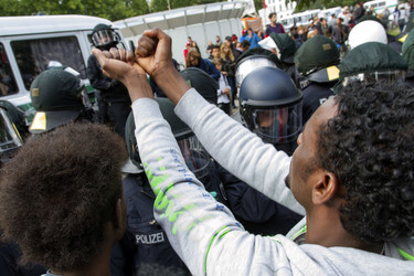 Flüchtlinge protestieren am Kreuzberger Oranienplatz, Berlin